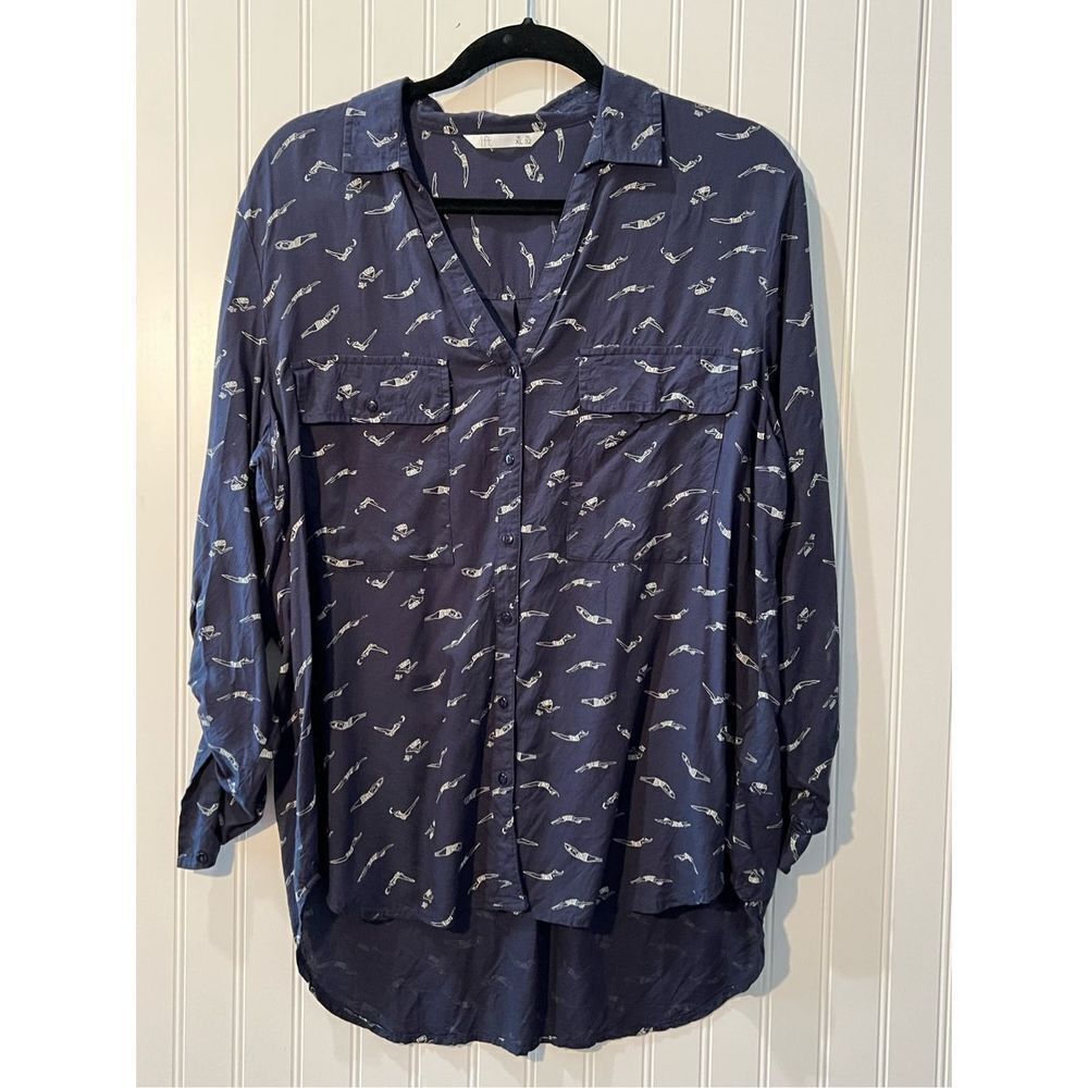 LFT Button Down Top XLarge Blue Divers Print Adjustable Long Sleeve Pocket Front